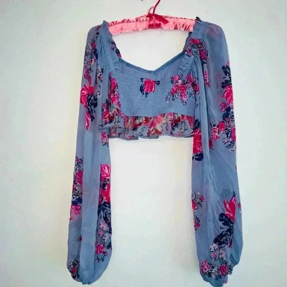 HOUSE OF HARLOW Smocked Ruched Polychiffon Crop Top size Medium - Picture 7 of 9